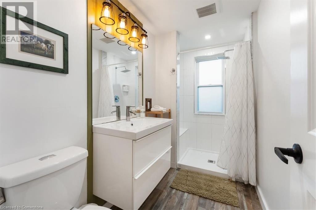 Photo 14 of 4105 Tufford Road, Beamsville ON