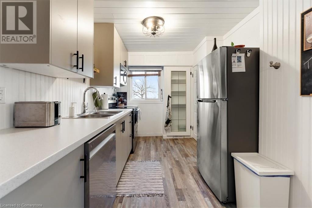 Photo 15 of 4105 Tufford Road, Beamsville ON