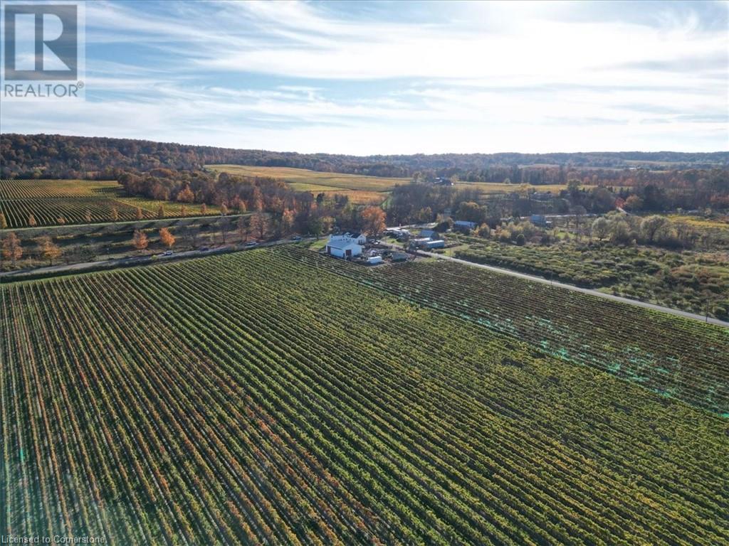 Photo 8 of 4105 Tufford Road, Beamsville ON
