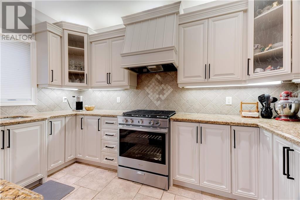 Photo 13 of 8036 Sheridan Court, Grassie ON