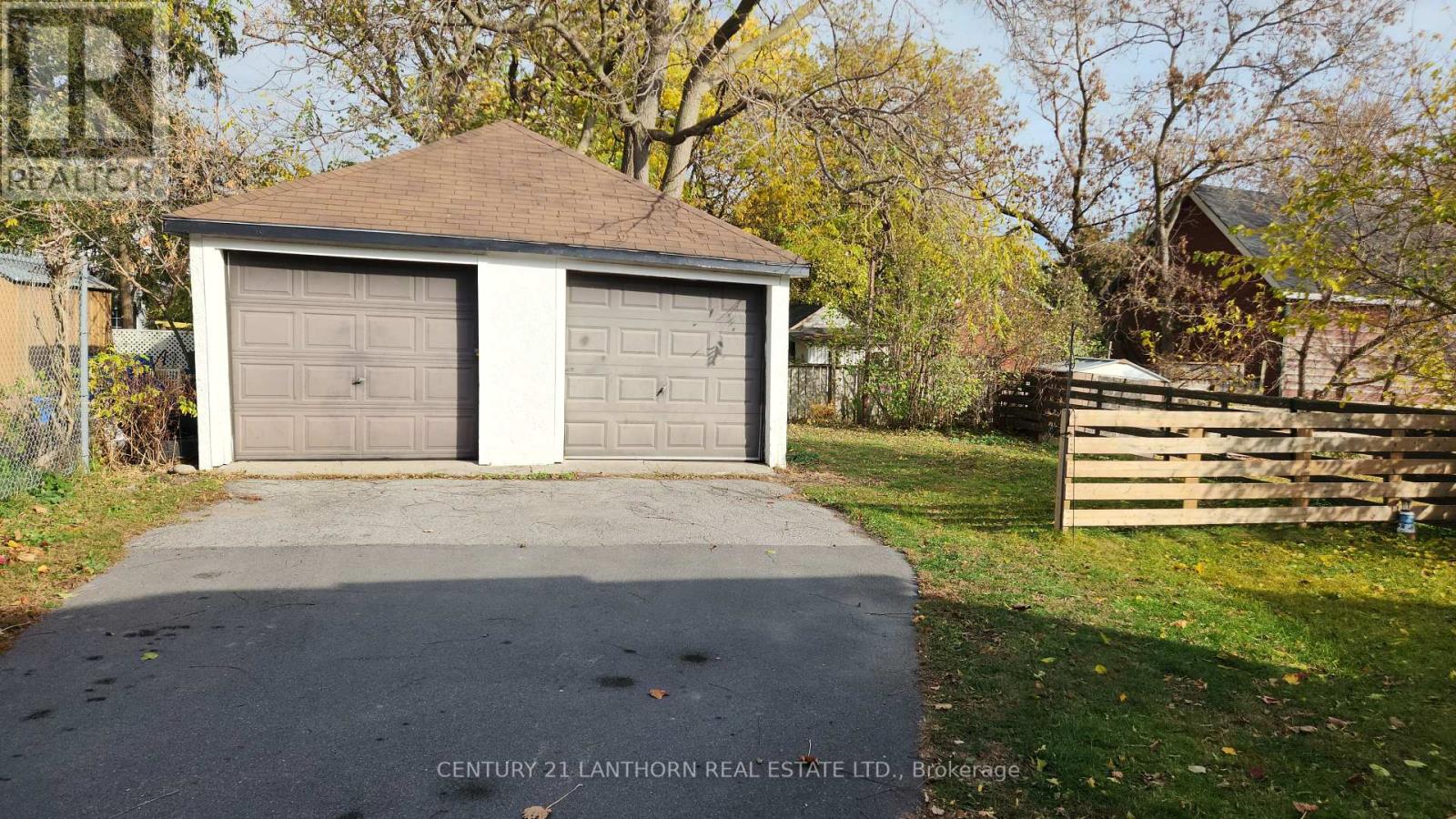 Photo 5 of 277 William Street, Belleville ON