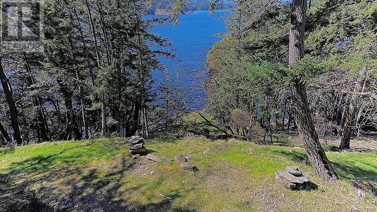 206 Narrows West Rd, Salt Spring