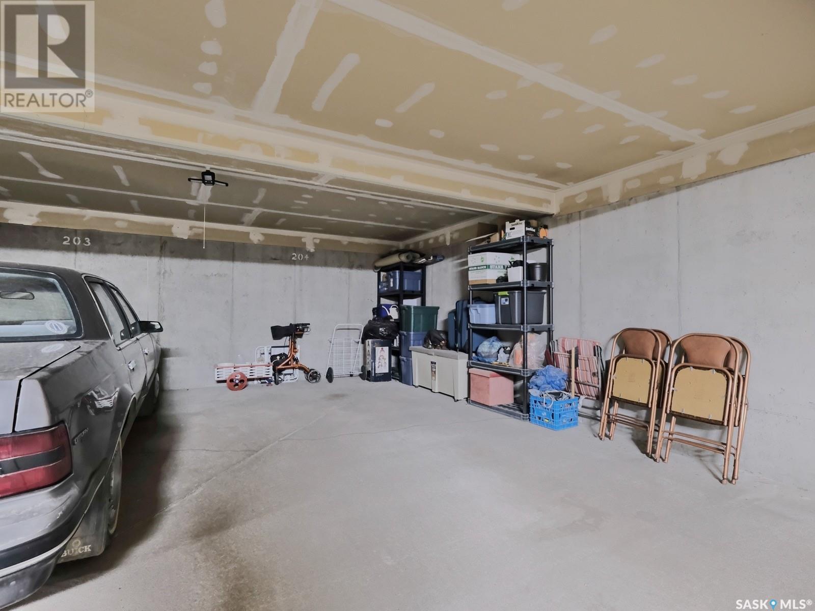 Photo 32 of 204 114 3rd Avenue E, Rosetown SK