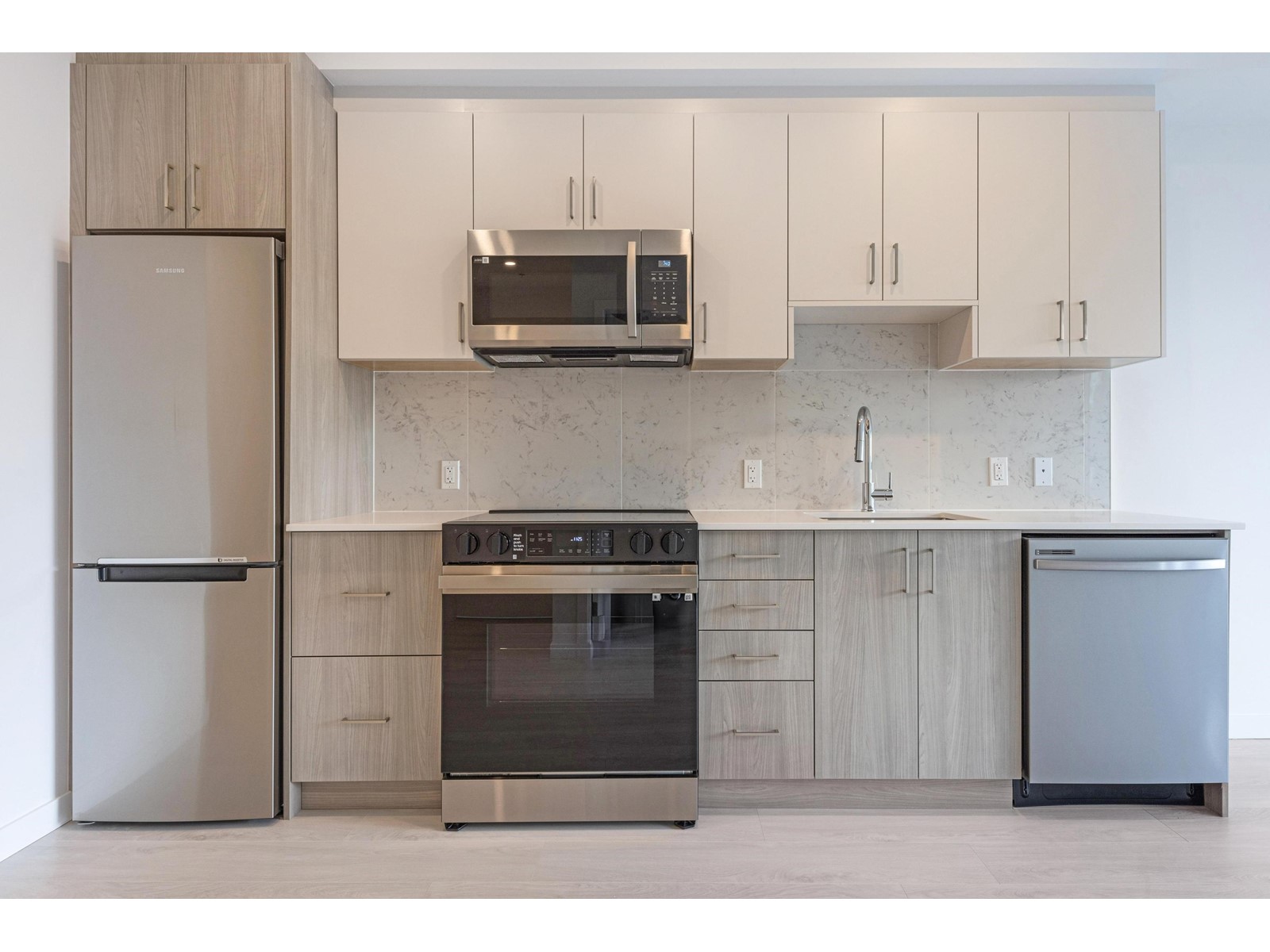 Photo 4 of E 214 13858 S 108 Avenue, Surrey BC