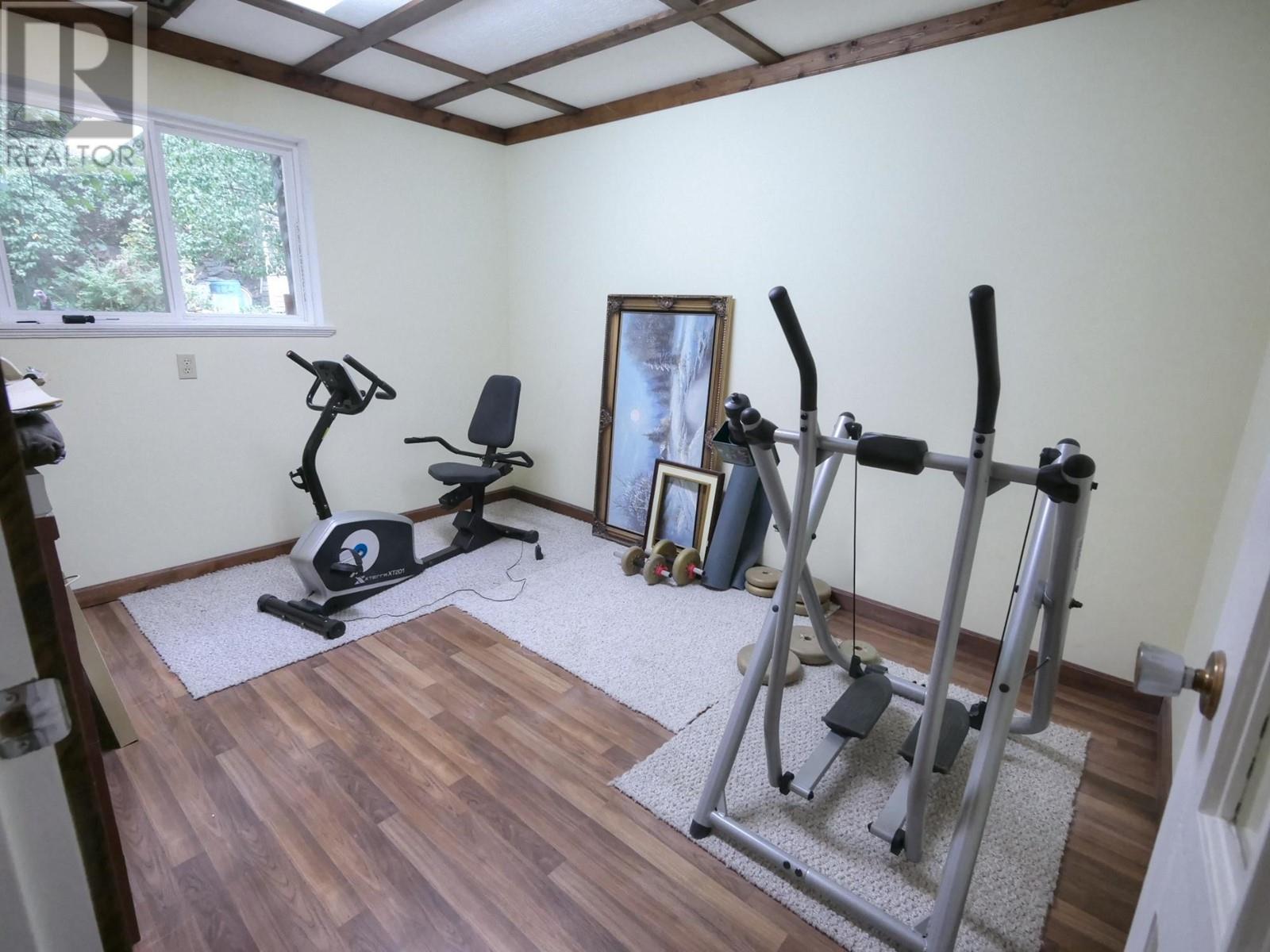  930 CHINA CREEK Road, Genelle