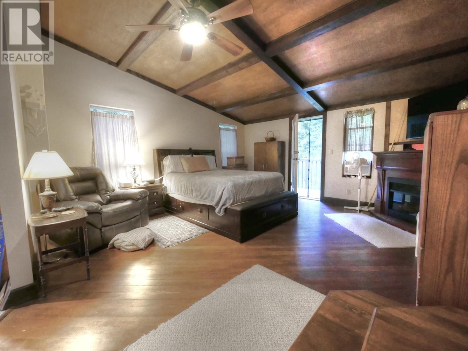  930 CHINA CREEK Road, Genelle