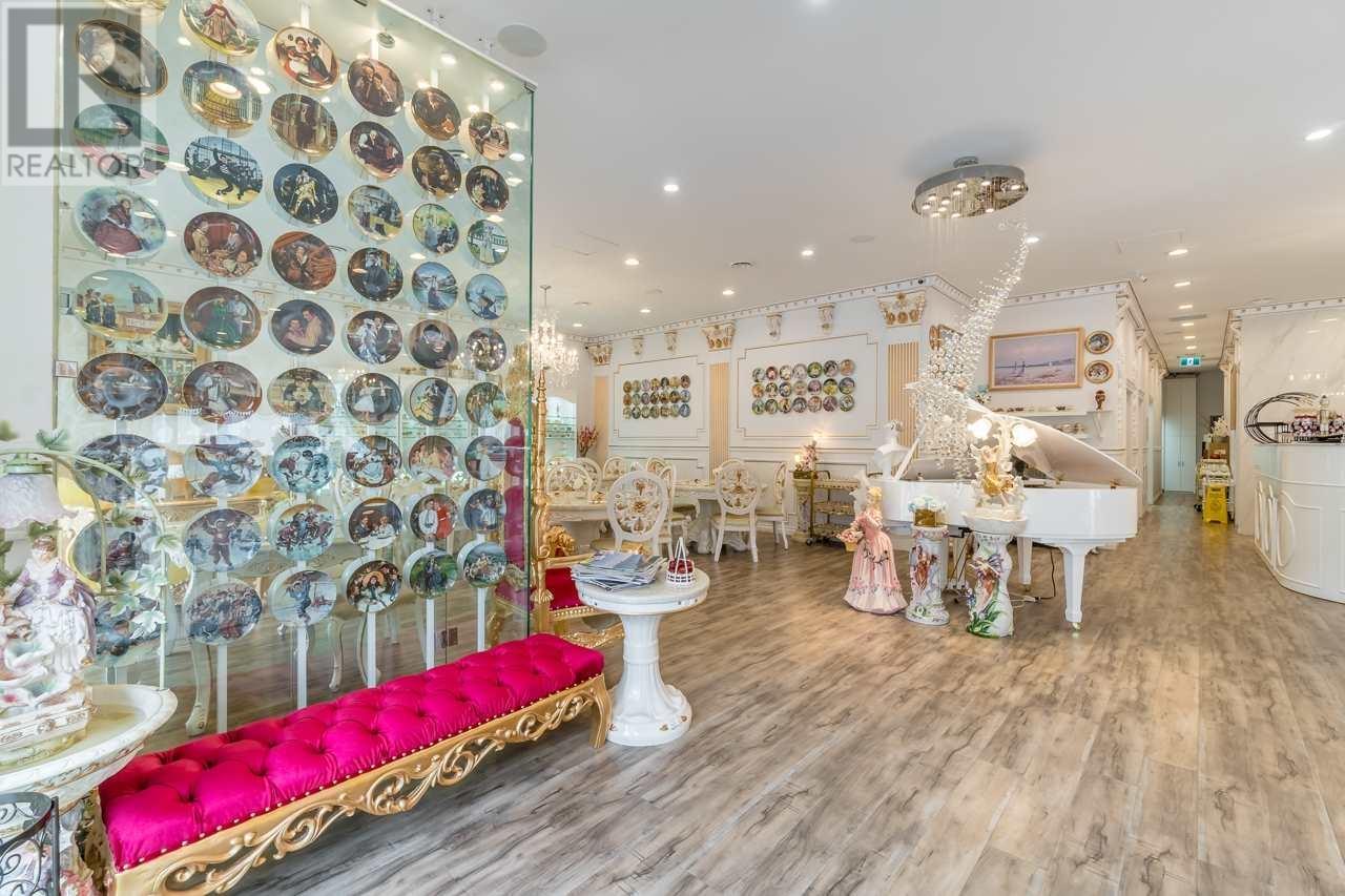 112 4751 GARDEN CITY ROAD, Richmond