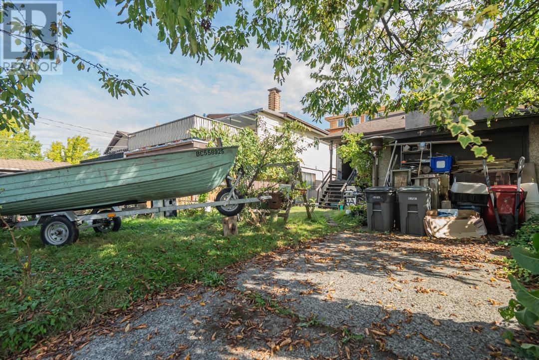 4435 FRASER STREET, Vancouver