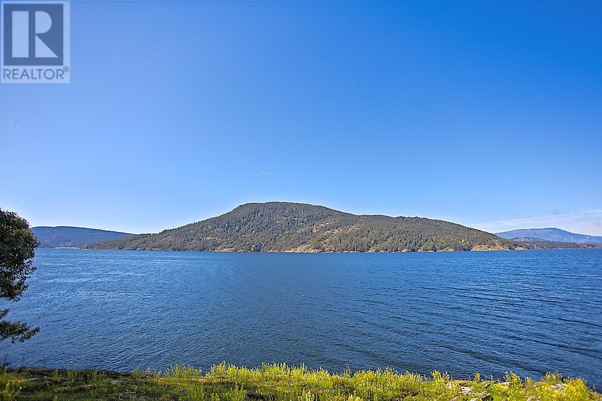 206 NARROWS WEST ROAD, Salt Spring Island