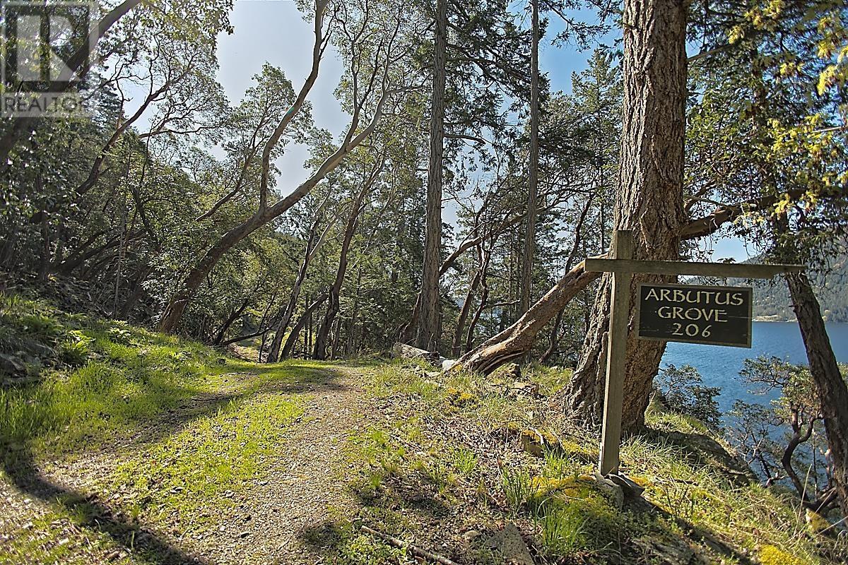 206 NARROWS WEST ROAD, Salt Spring Island