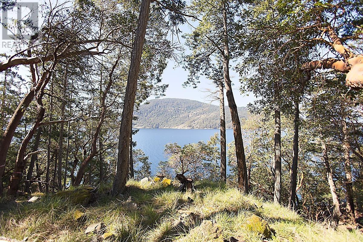 206 NARROWS WEST ROAD, Salt Spring Island