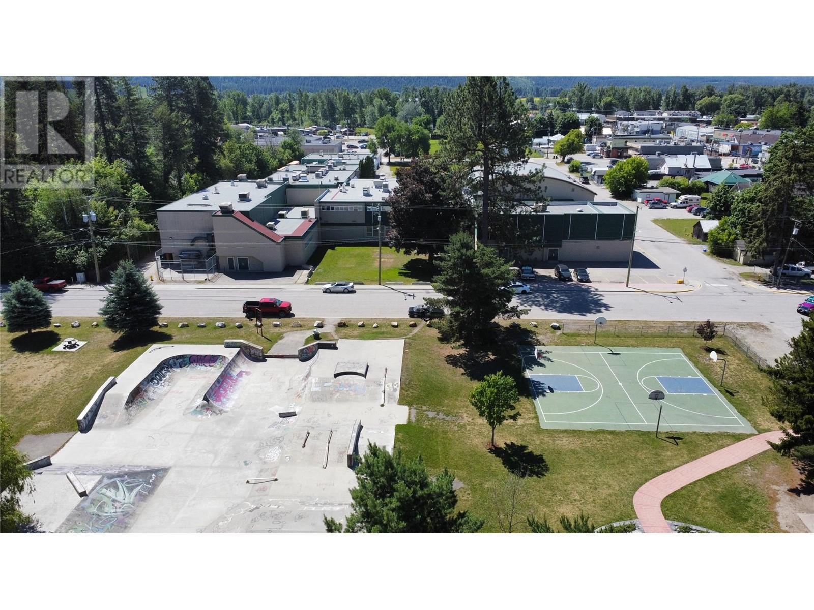 2680 CEDAR RIDGE Street Unit# 5 Lot# 5, Lumby