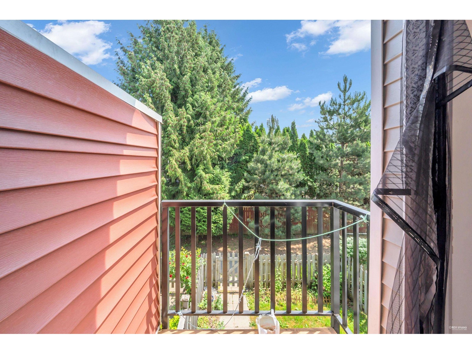 Photo 10 of 38 9405 121 Street, Surrey BC