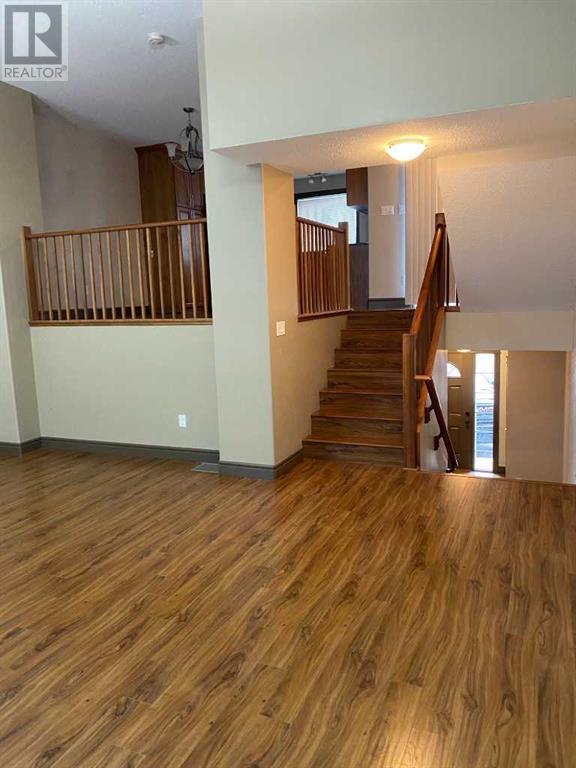 Single Family House for Sale in  MT SUNDANCE Manor W Sunridge Lethbridge 