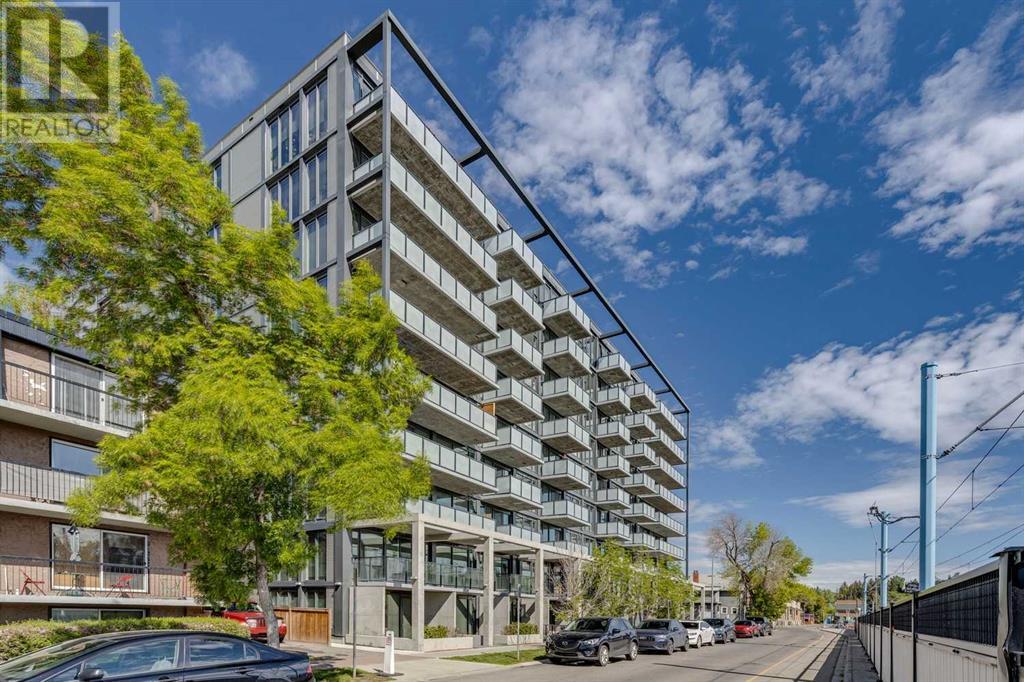 Single Family House High rise for Sale in   A Street NW Sunnyside Calgary 