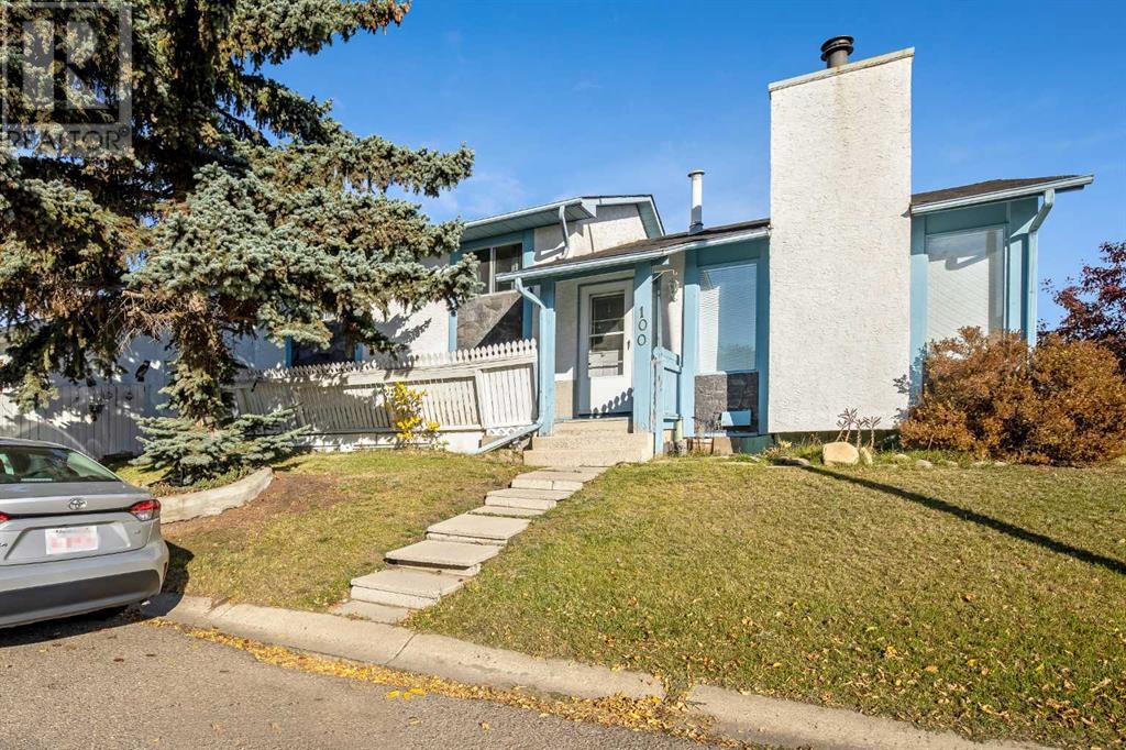 Single Family House 4 Level for Sale in  Castlegrove Road NE Castleridge Calgary 