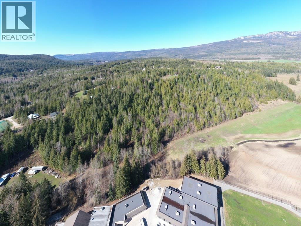  28 Gardom Lake Road, Enderby