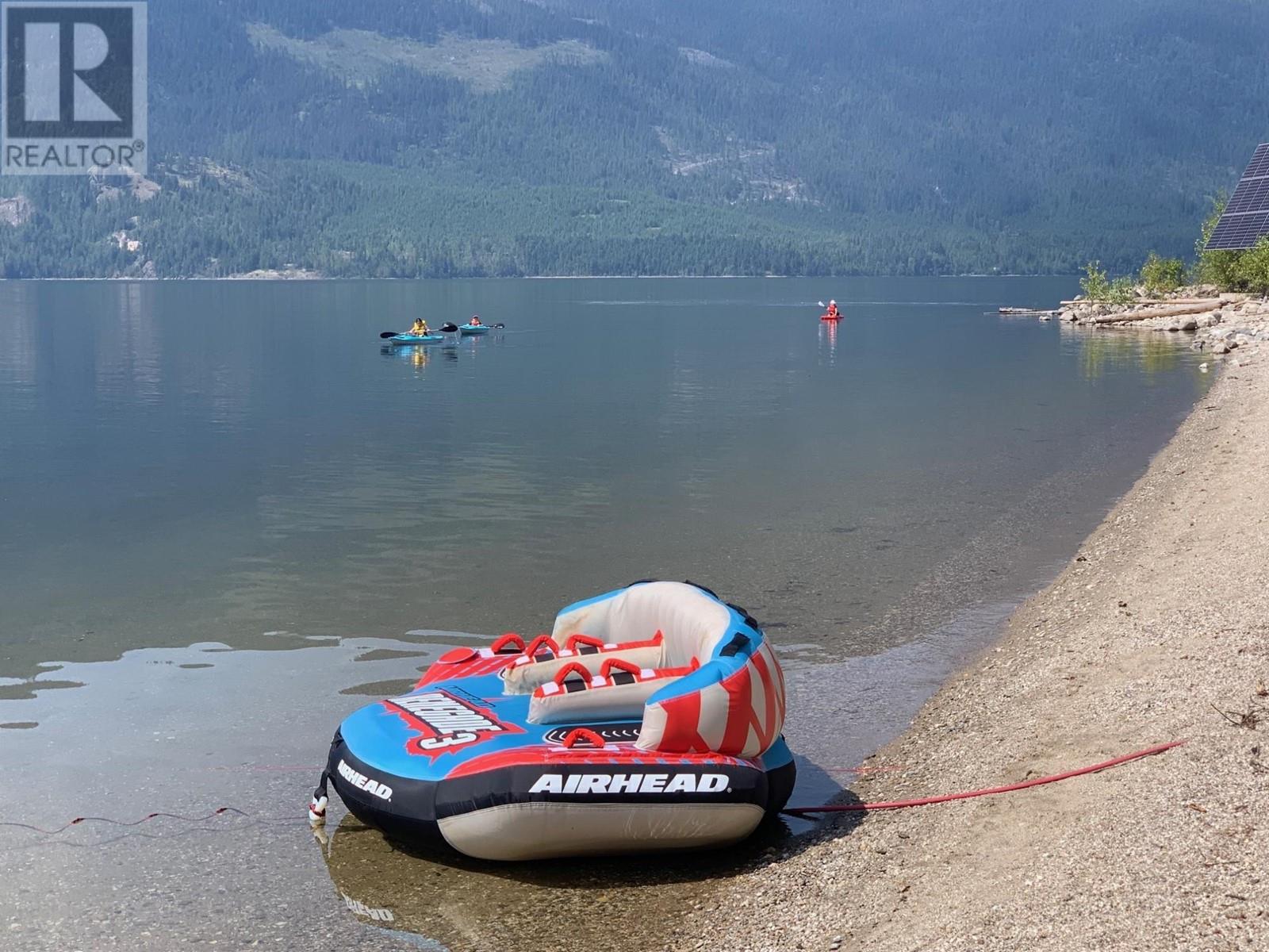 10045 ADAMS EAST FSR, Adams Lake