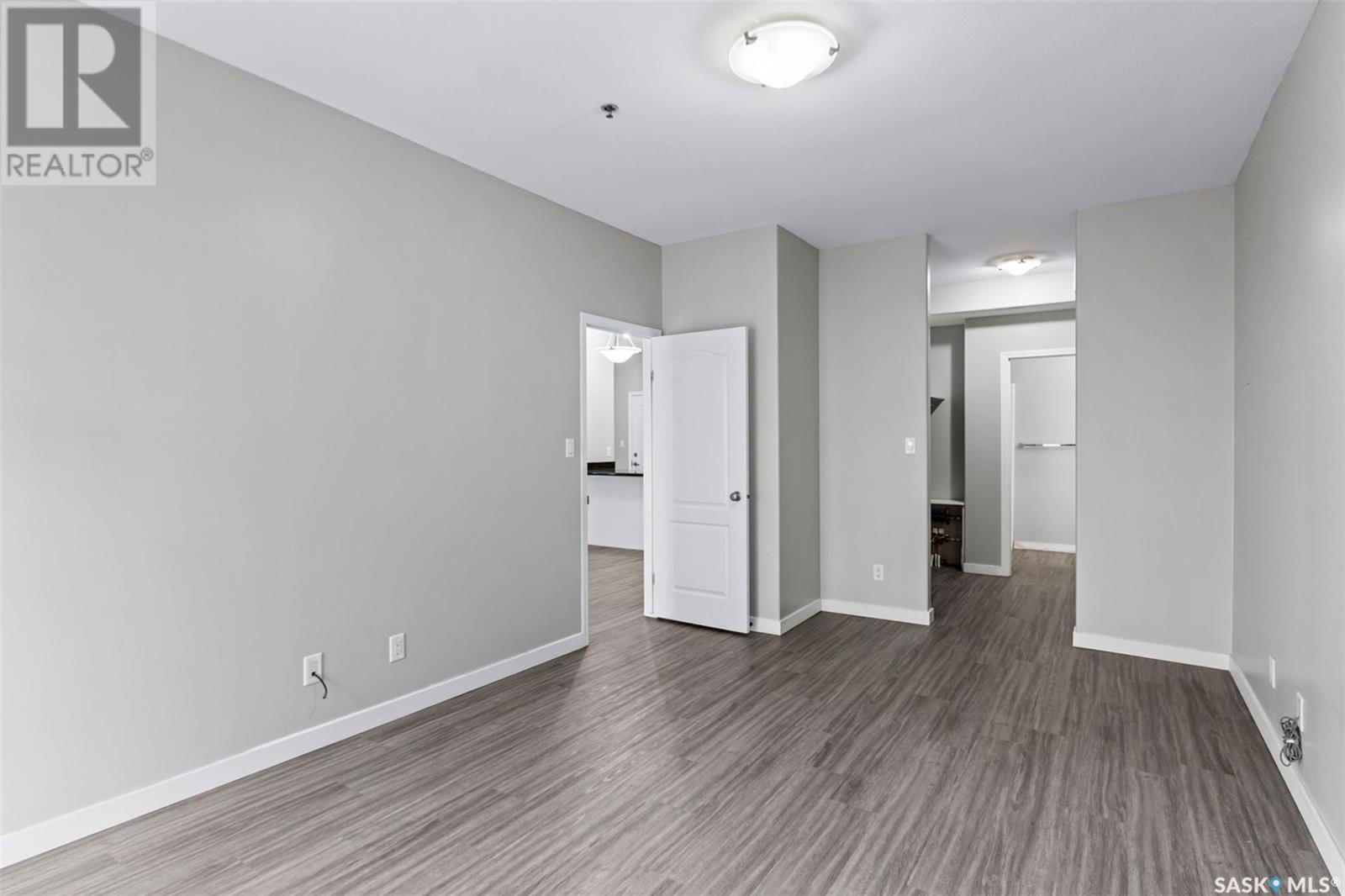 Single Family House High rise for Sale in   Nelson ROAD Saskatoon 