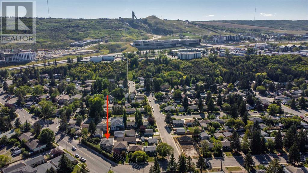 Single Family House for Sale in   Street NW Bowness Calgary 