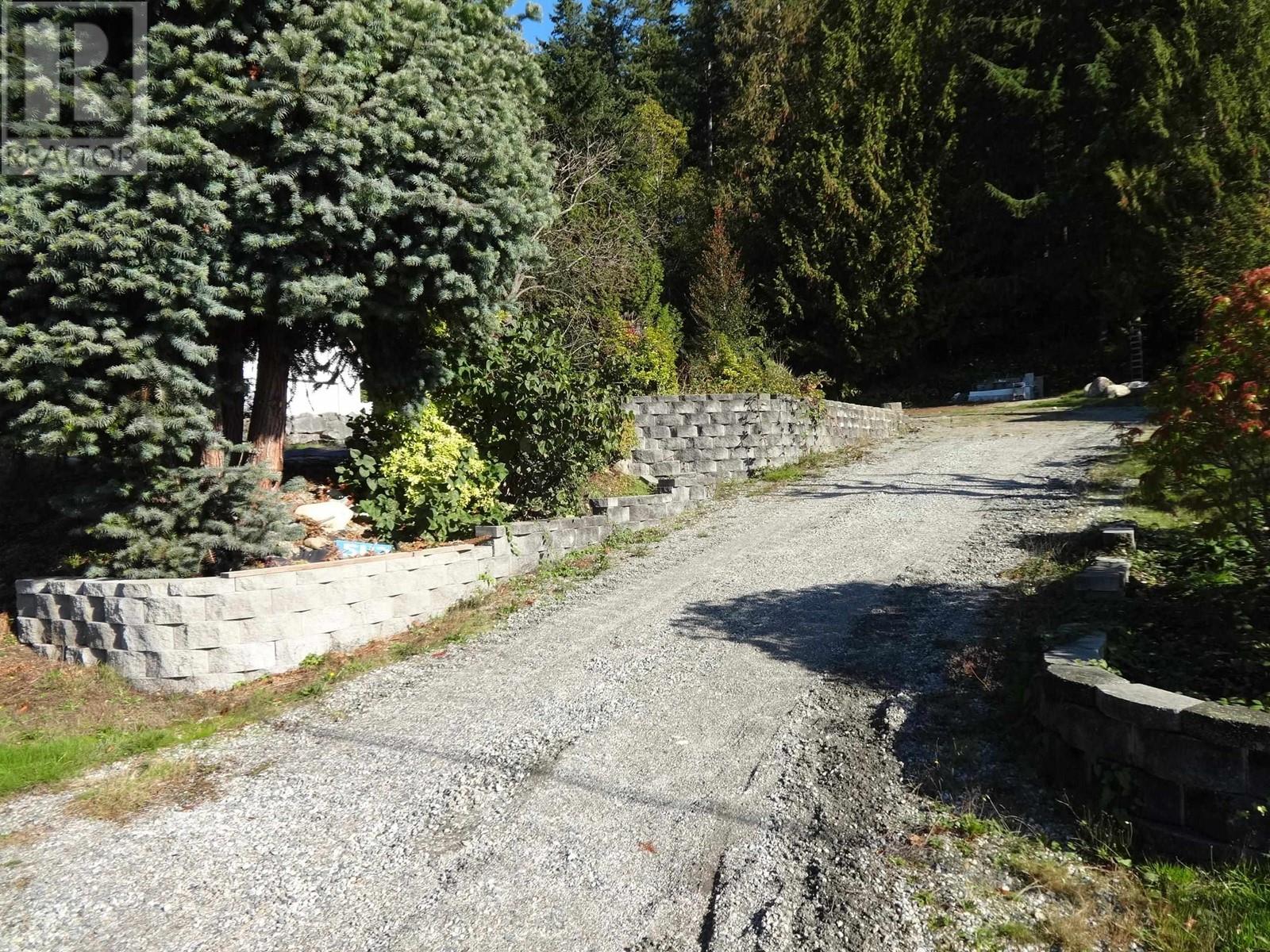 5112 PAM ROAD, Sechelt