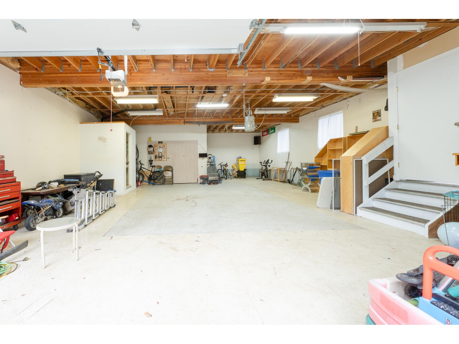 Photo 34 of 17352 26 A Avenue, Surrey BC