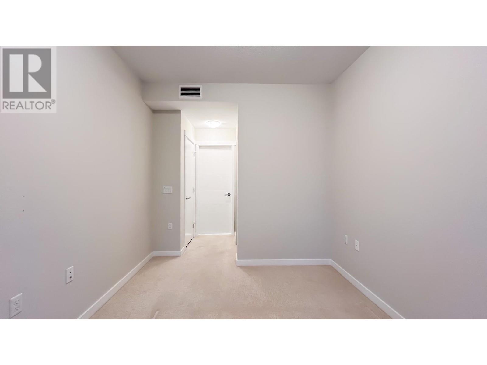 115 9233 ODLIN ROAD, Richmond
