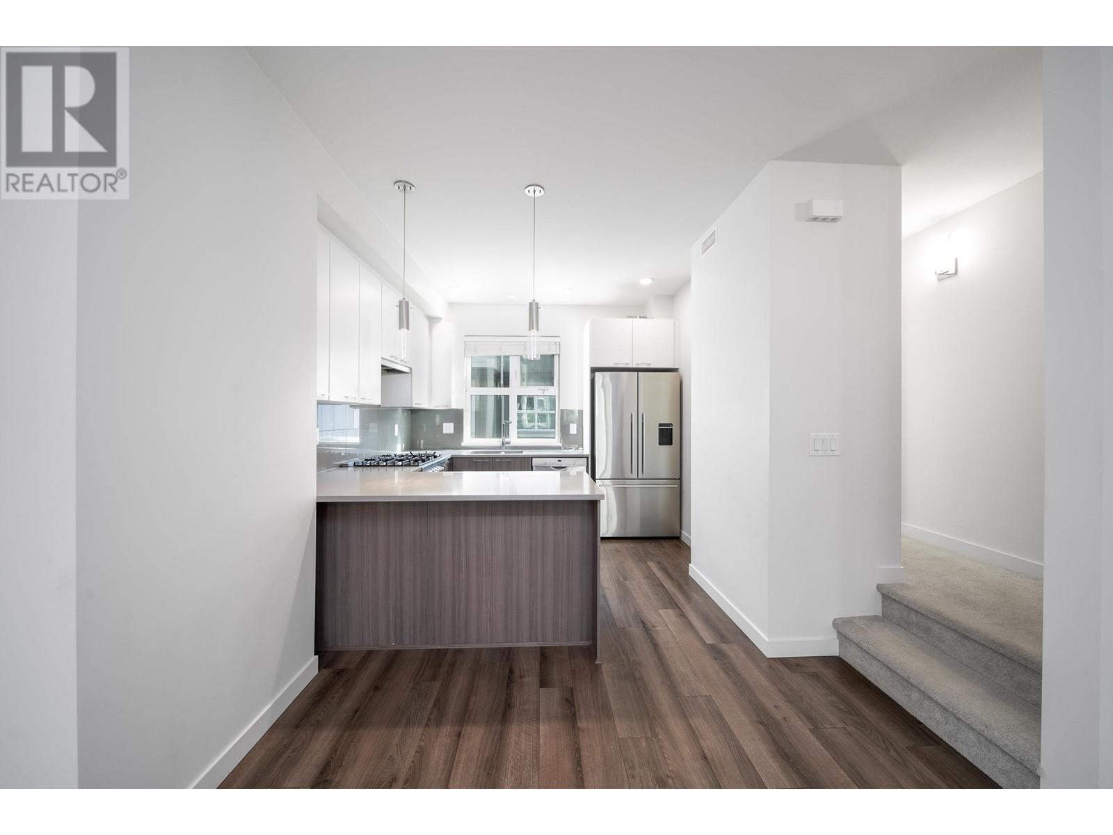 #65-10311 RIVER Drive, Richmond