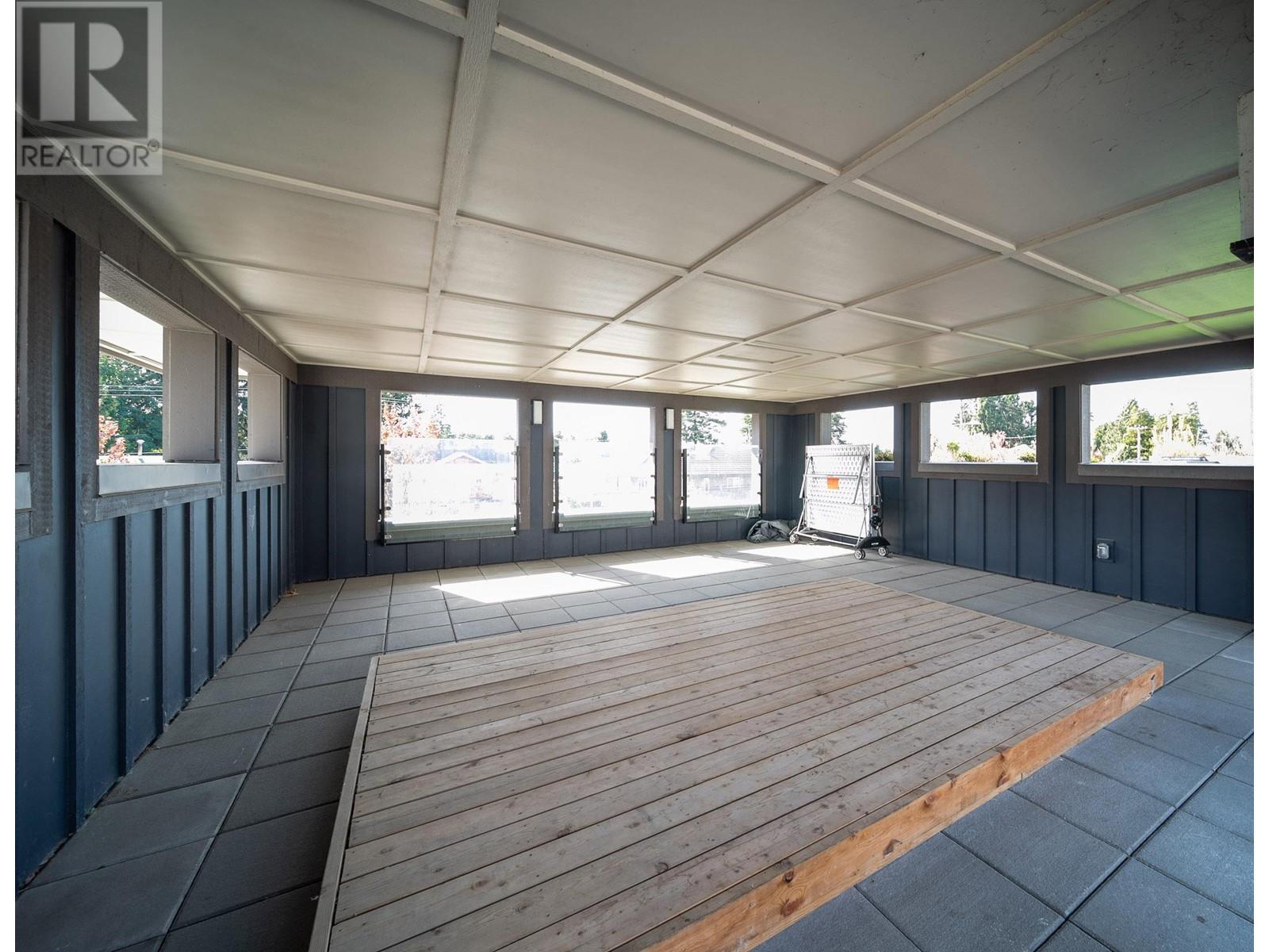 #65-10311 RIVER Drive, Richmond