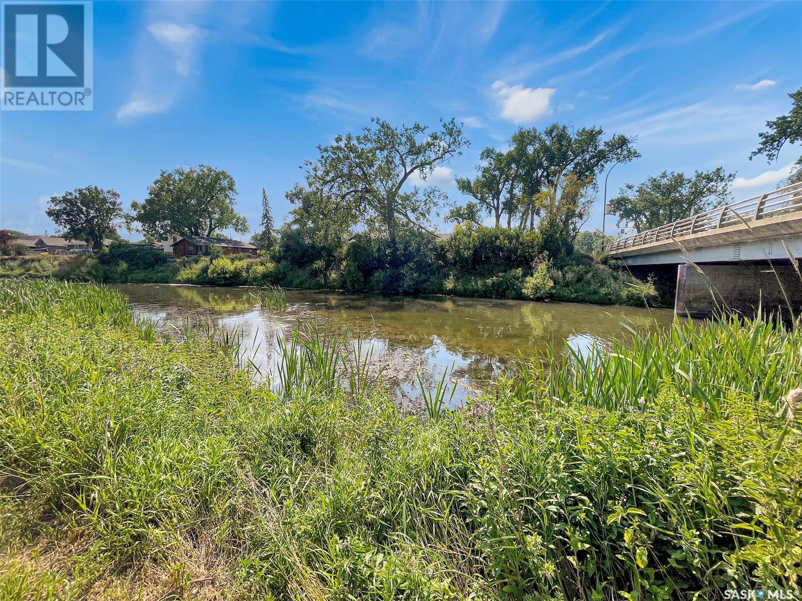 Single Family House Bungalow for Sale in  Chaplin STREET E Swift Current 