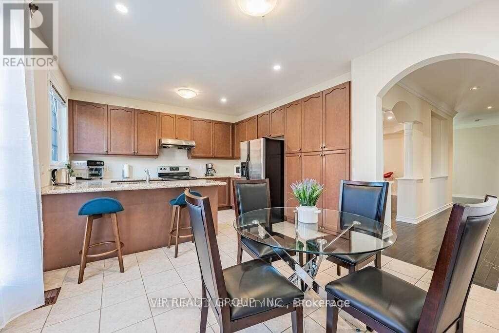 Single Family House for Sale in  LADY VALENTINA AVENUE Vaughan (Patterson) 