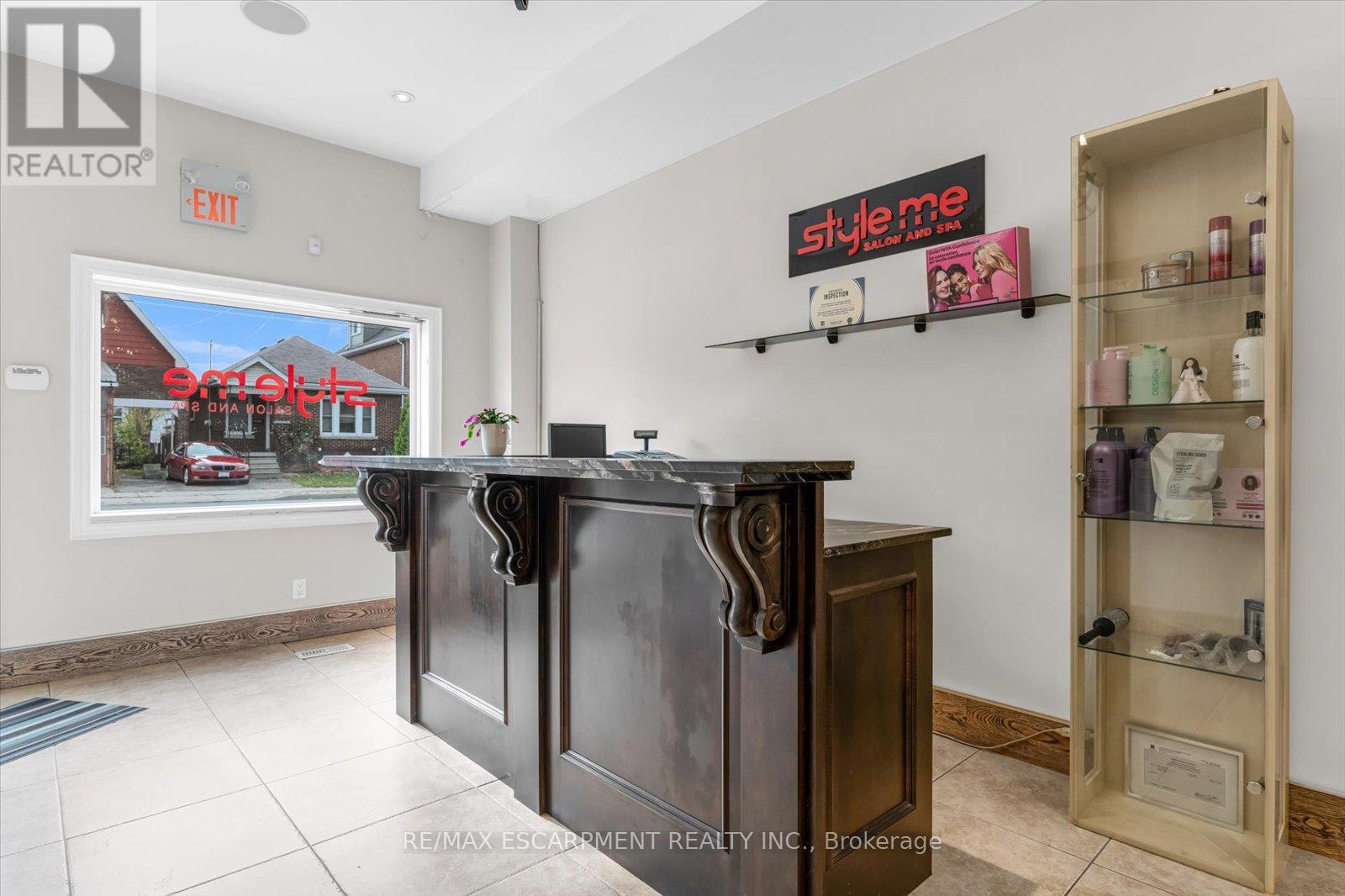 Photo 7 of 1261 Main Street E, Hamilton ON