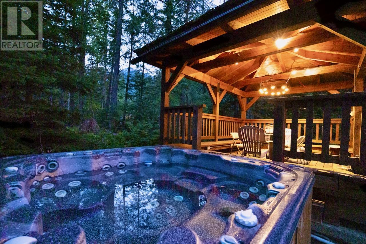 4516 TIMBERLINE Crescent, Fernie