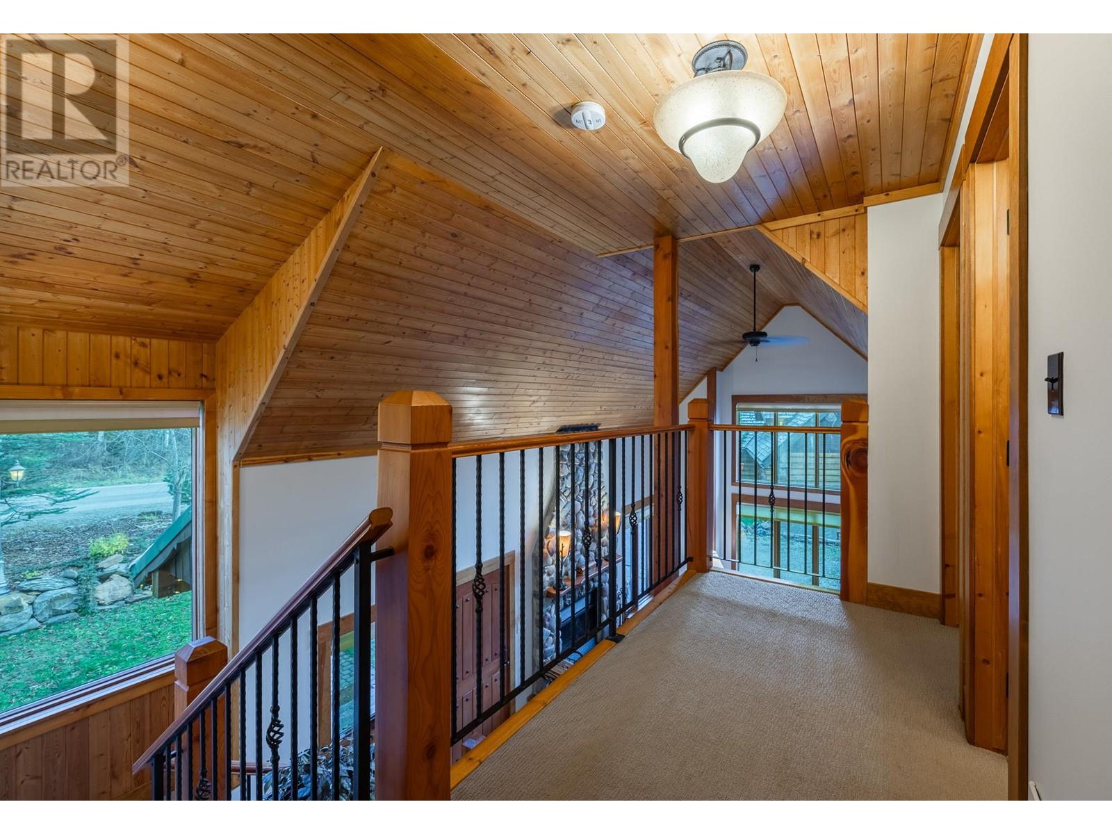 4516 TIMBERLINE Crescent, Fernie