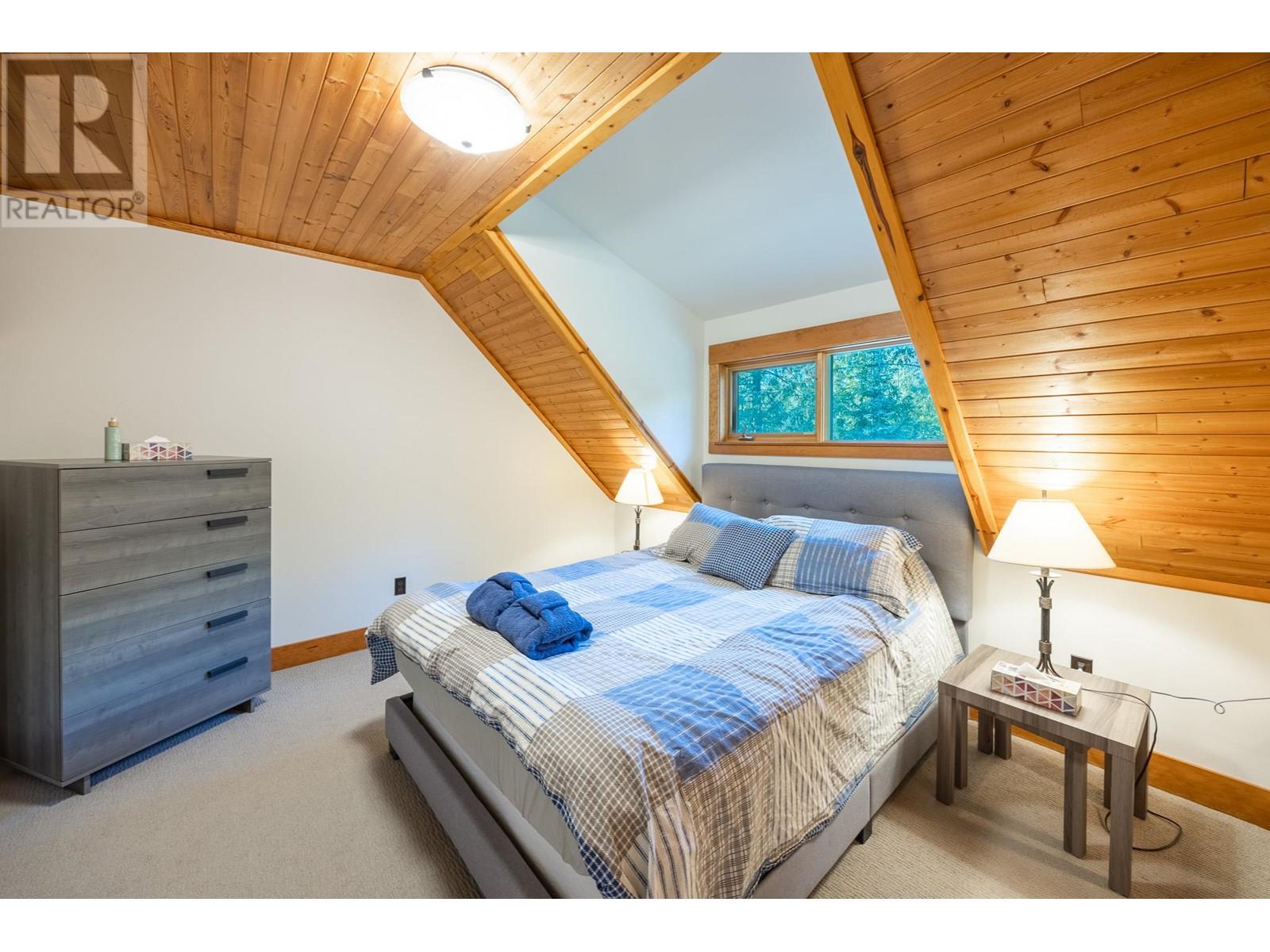 4516 TIMBERLINE Crescent, Fernie