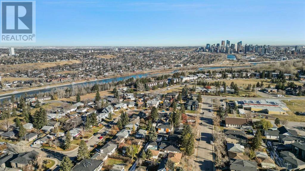 Single Family House for Sale in  nd Avenue SW Spruce Cliff Calgary 