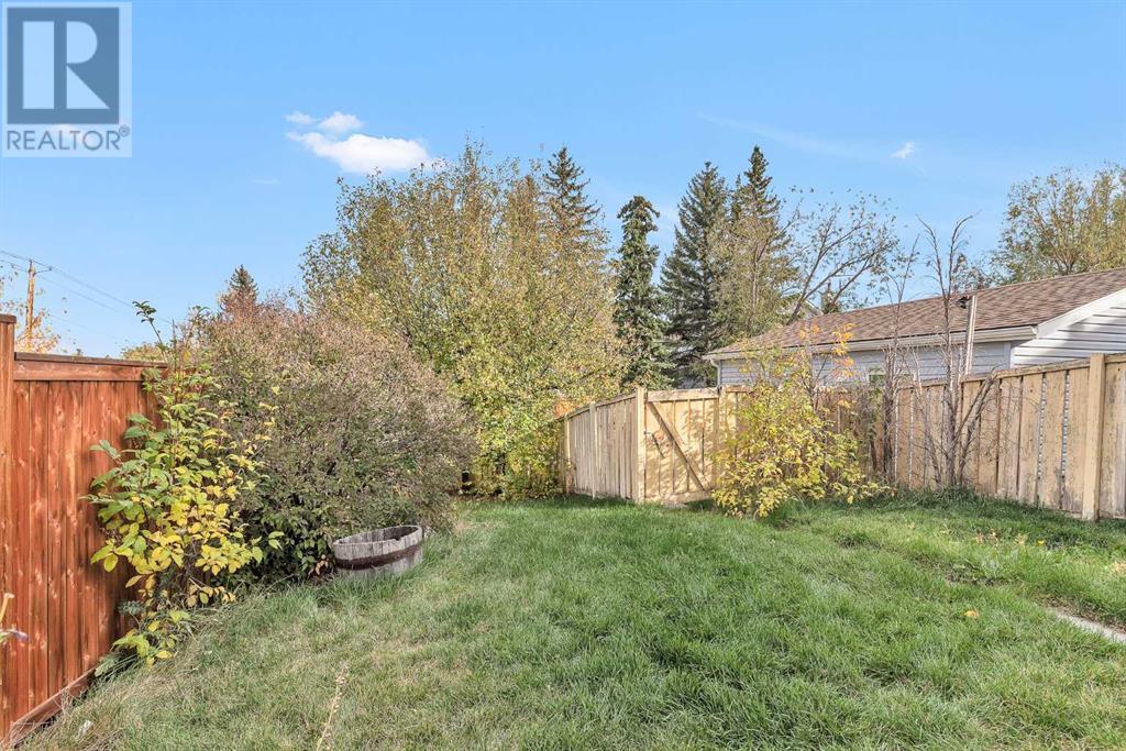 Single Family House for Sale in  Sandstone Road NW Sandstone Valley Calgary 