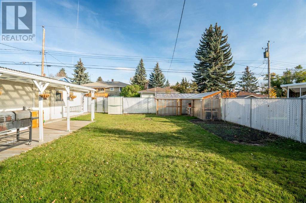 Single Family House Bungalow for Sale in  Trafford Place NW Thorncliffe Calgary 