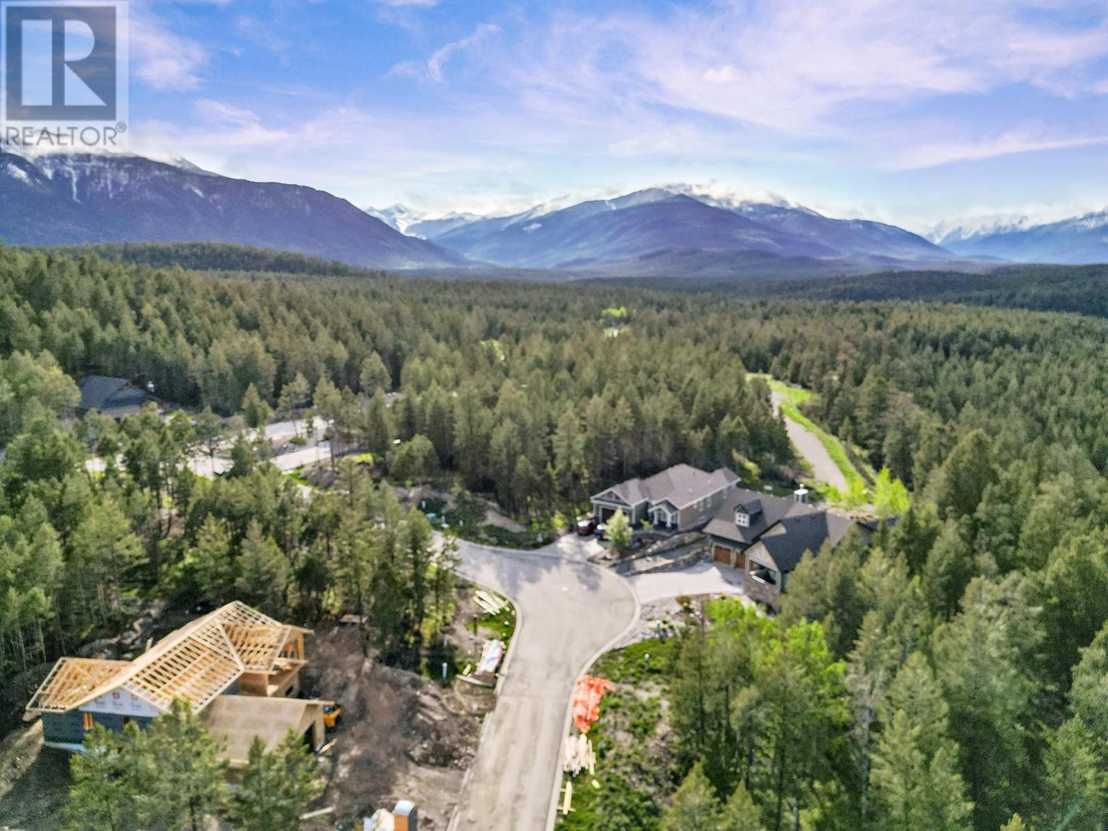 Photo 13 of 1926 Pineridge Mountain Link, Invermere BC