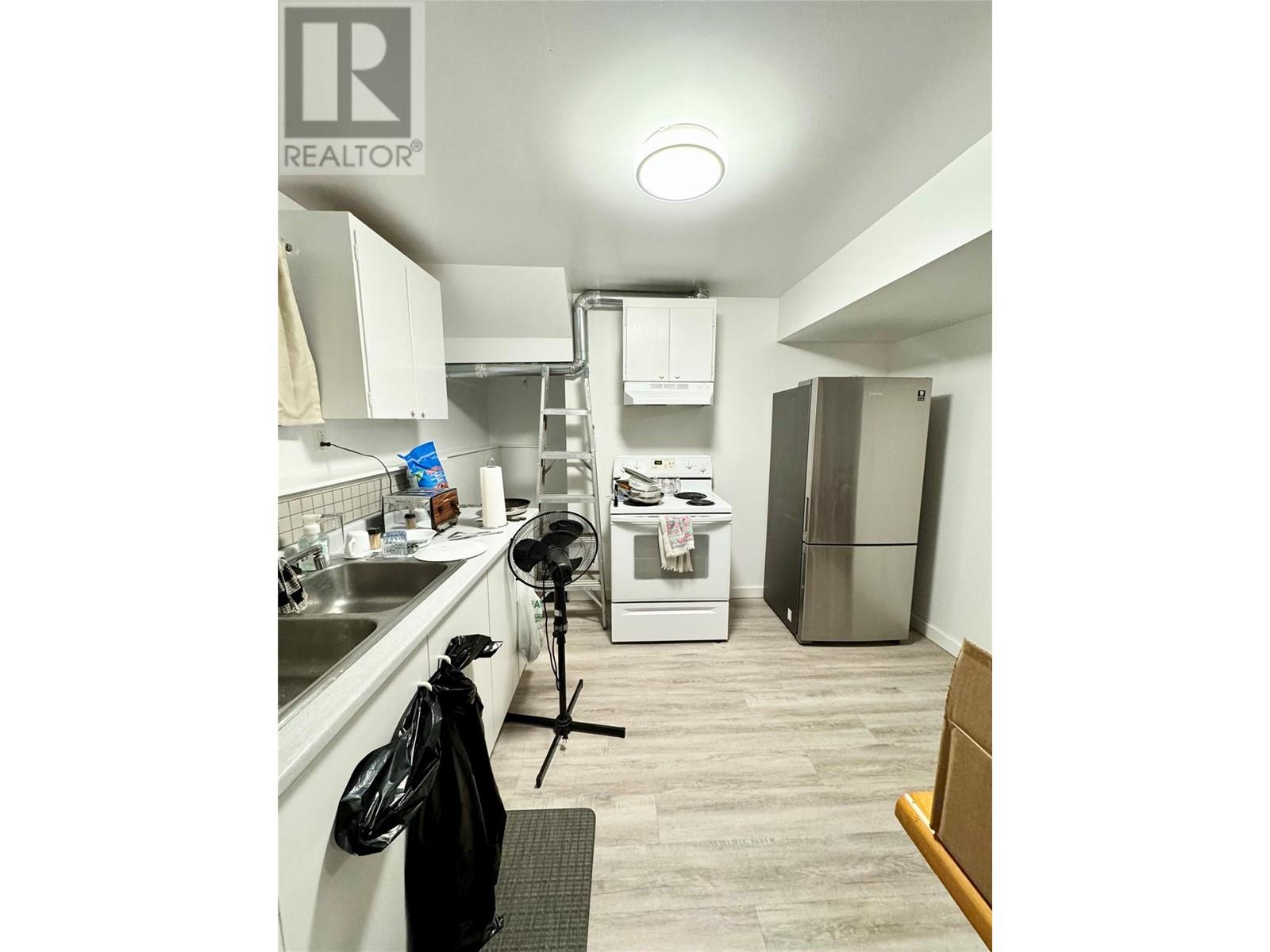 2137 PRIEST Avenue - 22