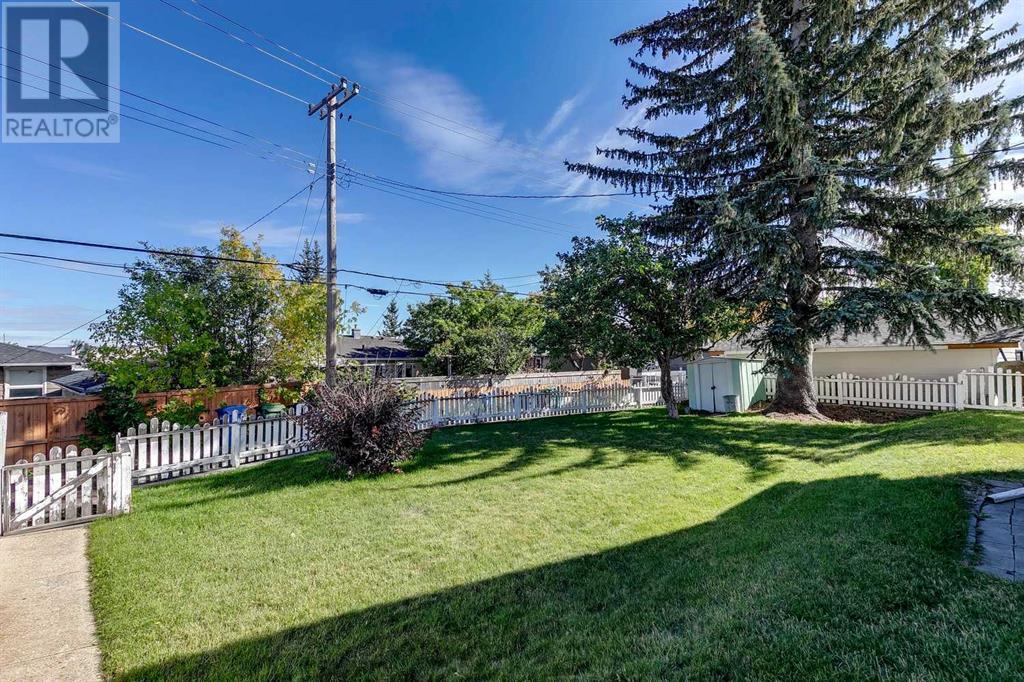 Single Family House Bungalow for Sale in  Malibou Road SW Meadowlark Park Calgary 