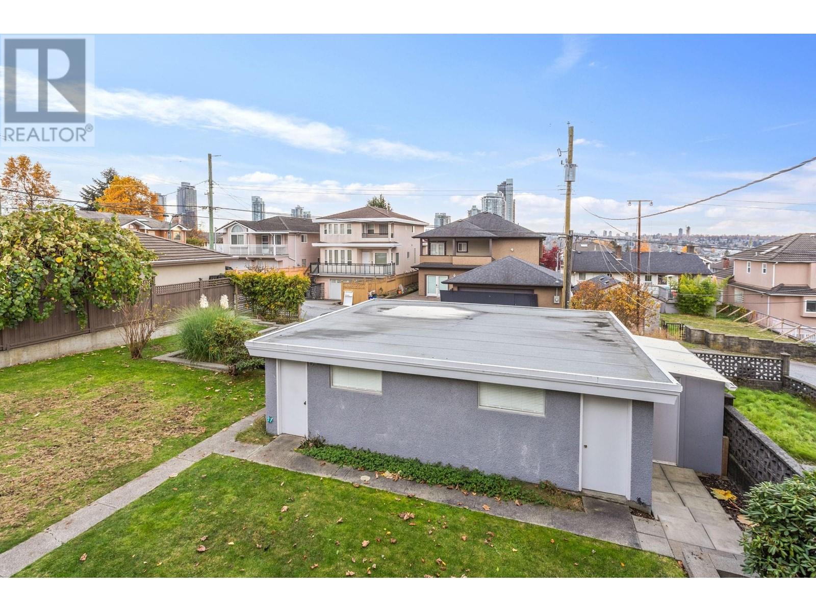 Photo 27 of 4044 Parker Street, Burnaby BC