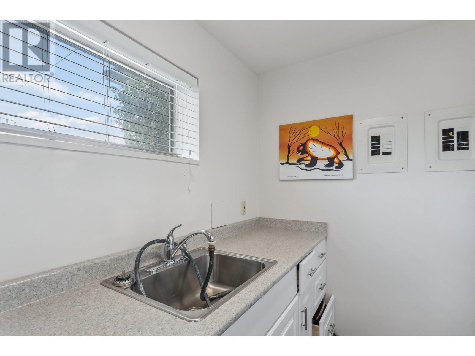 Photo 20 of 4044 Parker Street, Burnaby BC