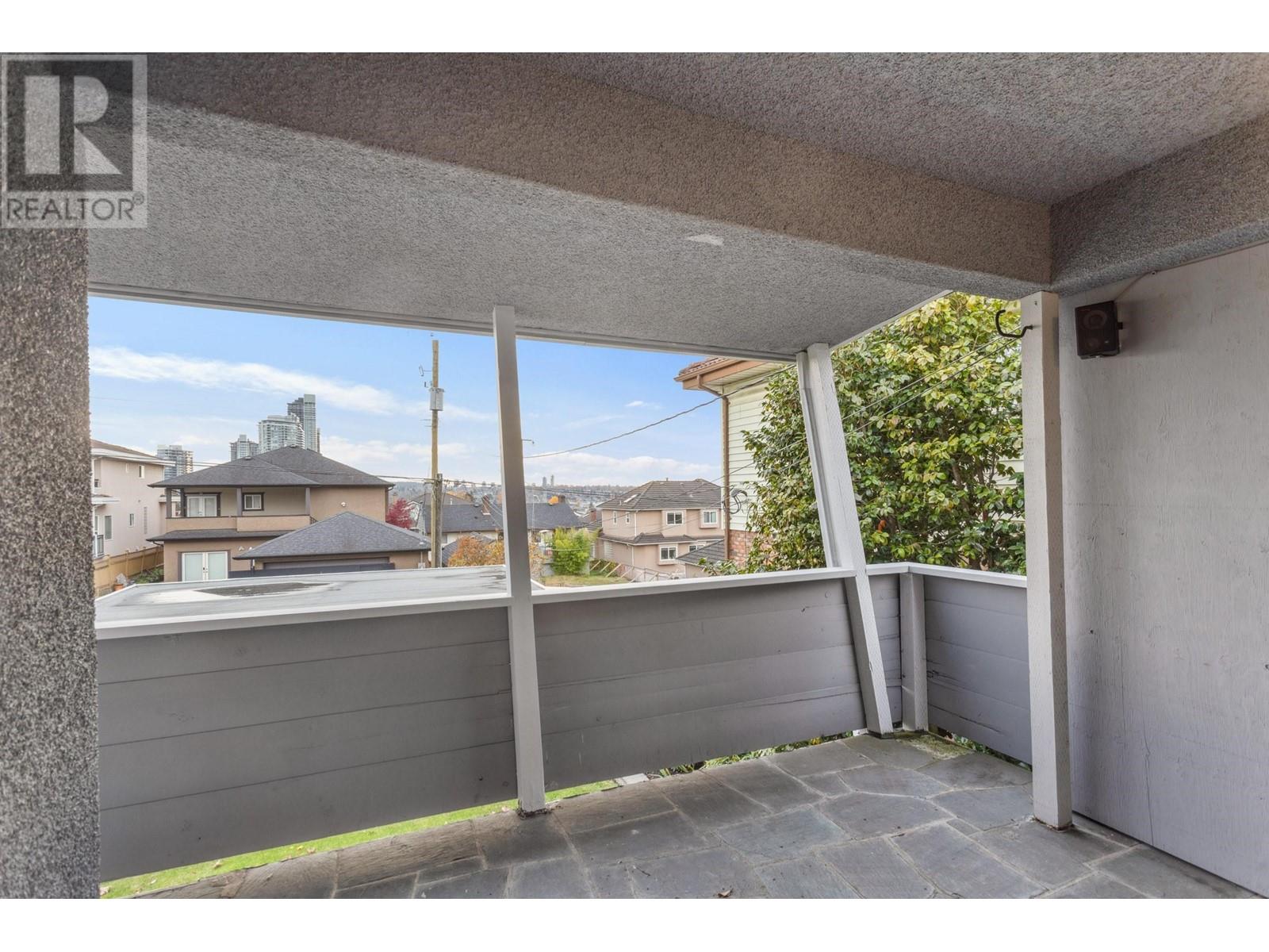 Photo 25 of 4044 Parker Street, Burnaby BC