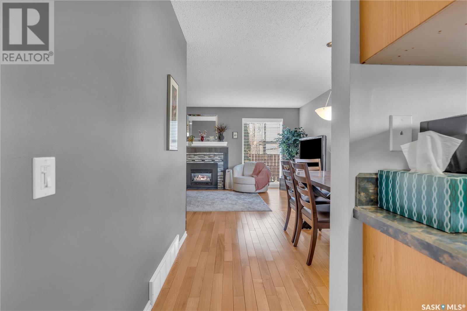 Single Family House 2 Level for Sale in  Newport ROAD Regina 