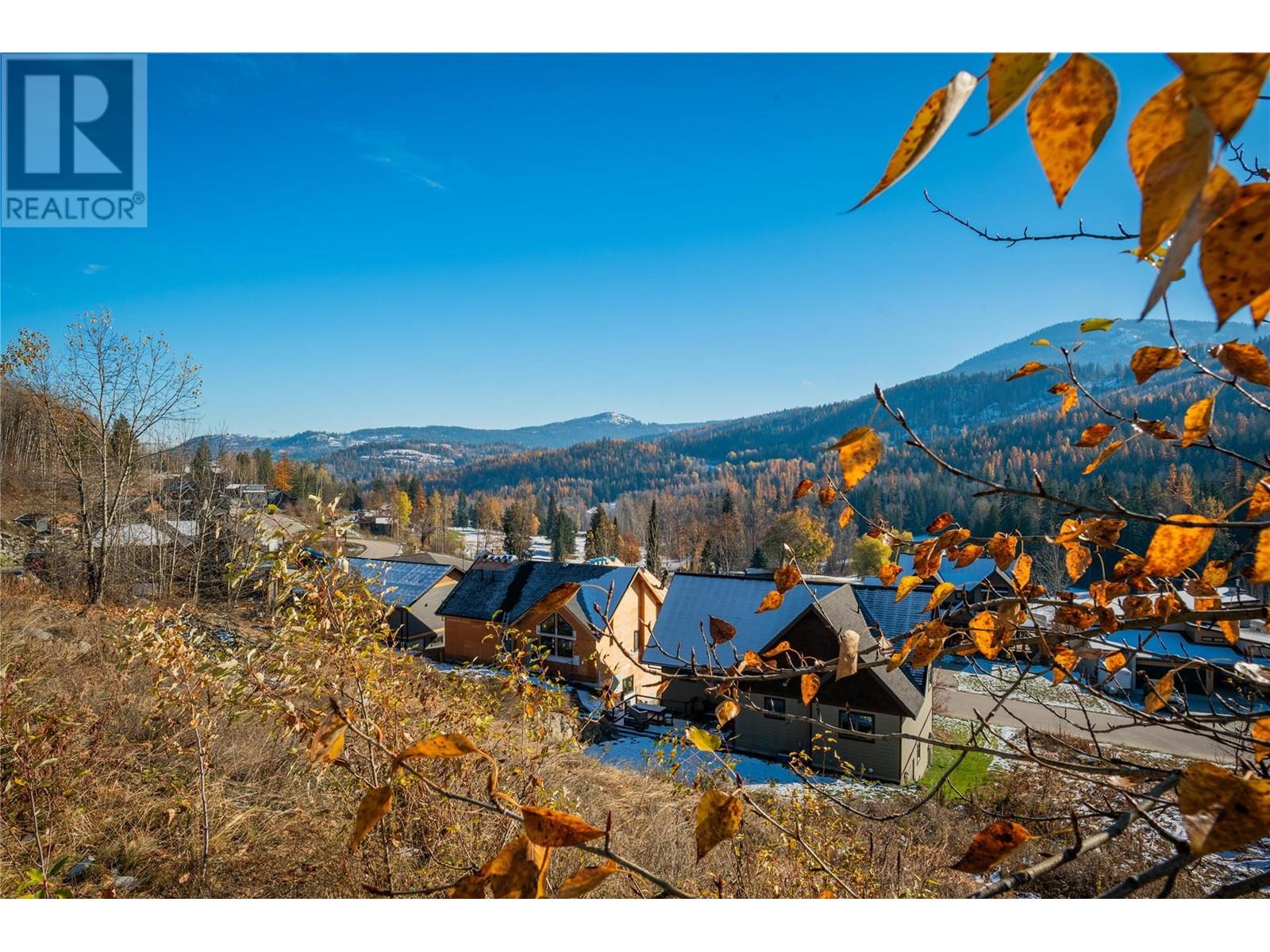 933 REDSTONE Drive, Rossland