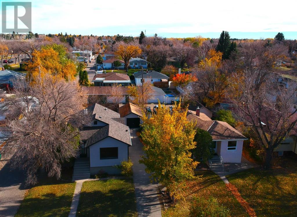 Single Family House Bungalow for Sale in   Street S Victoria Park Lethbridge 