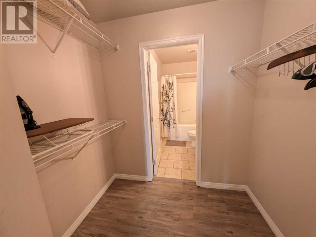 Single Family House High rise for Sale in   Centre A Street NE Crescent Heights Calgary 