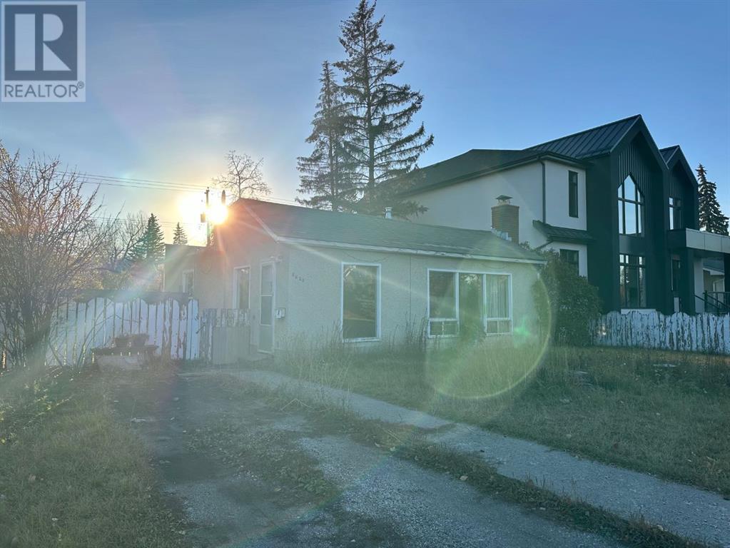 Single Family House Bungalow for Sale in  Bow Crescent NW Bowness Calgary 