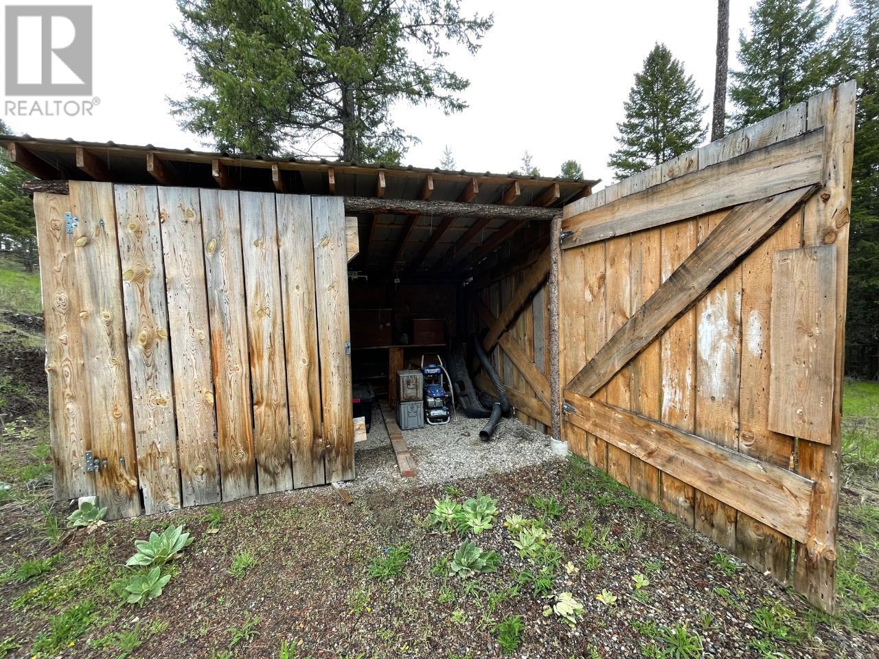 1910 HULME CREEK Road, Rock Creek